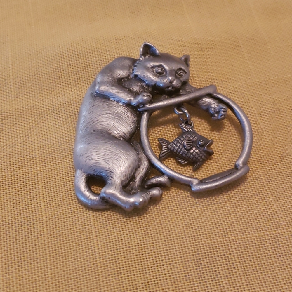 CAT PEWTER signed J.J. brooch